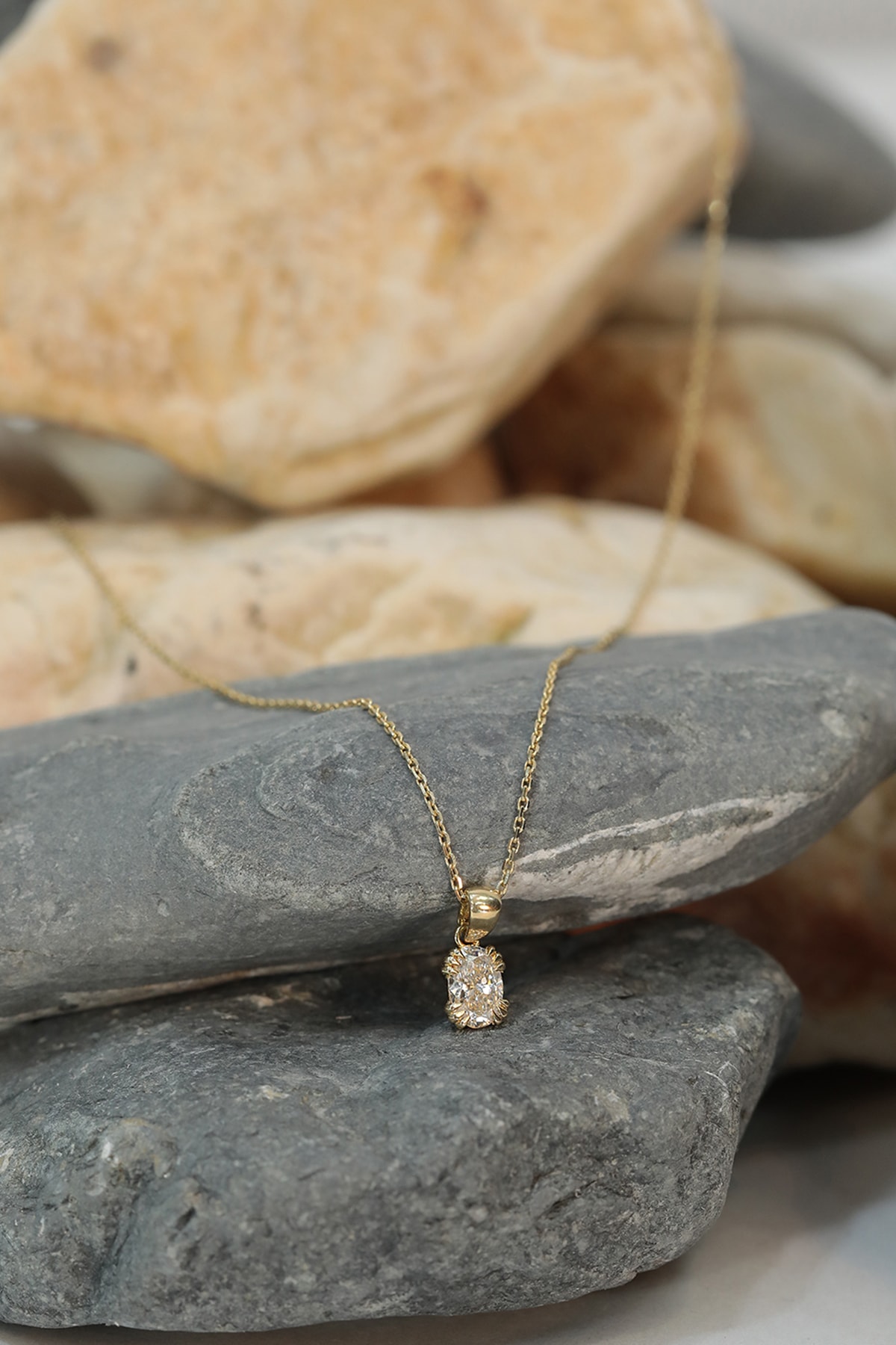 Cushion Solitaire Pırlanta Kolye