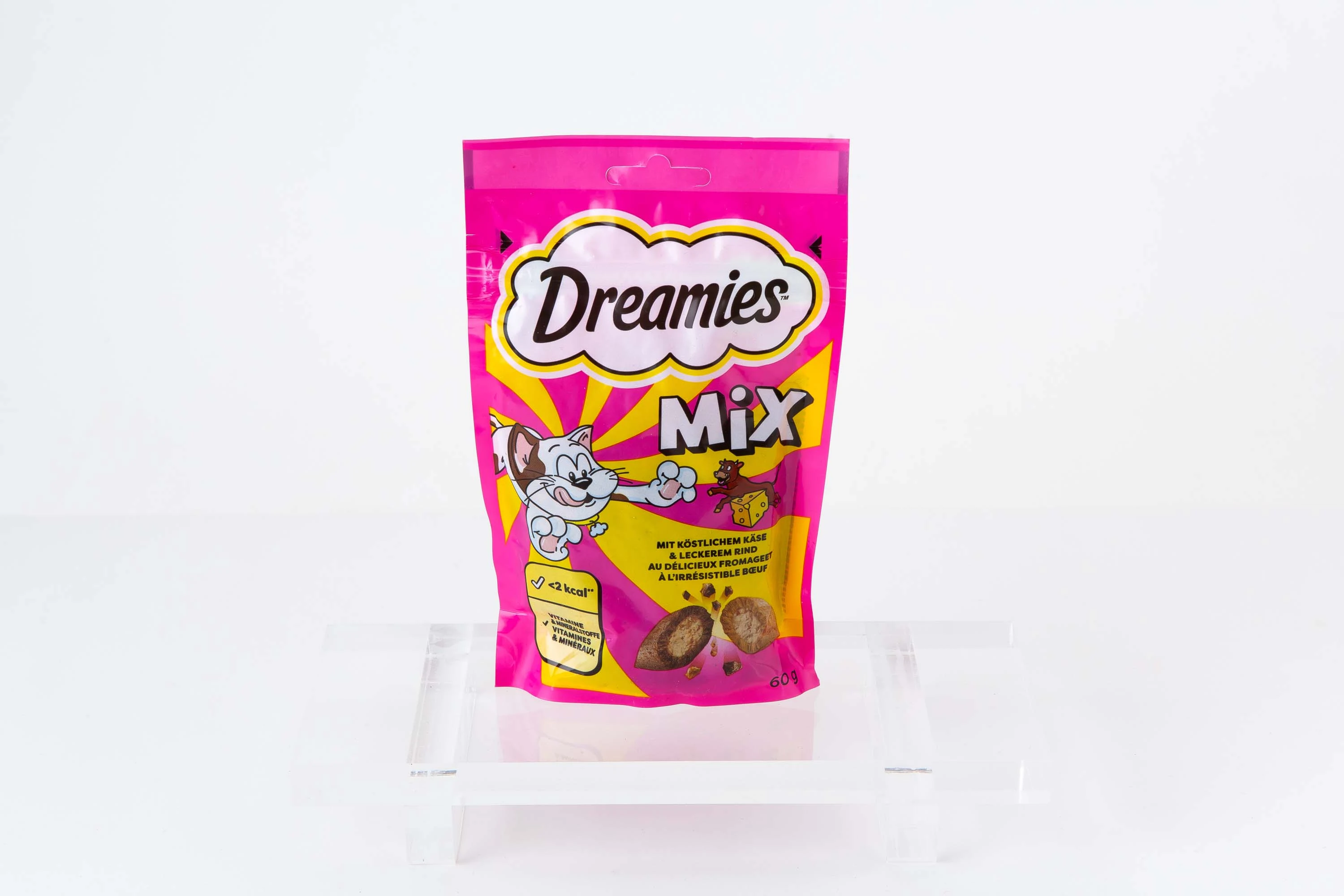 DREAMIES SIĞIR ETLİ VE PEYNİRLİ KEDİ ÖDÜL MAMASI 60 gr