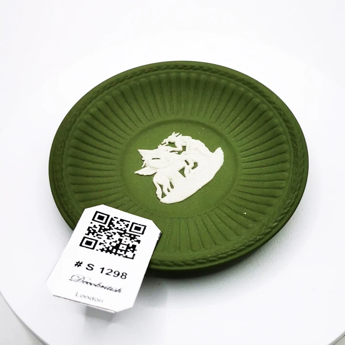 Wedgwood Minyatür Yeşil Tabak - Vintage İngiliz Zarafeti Koleksiyonluk