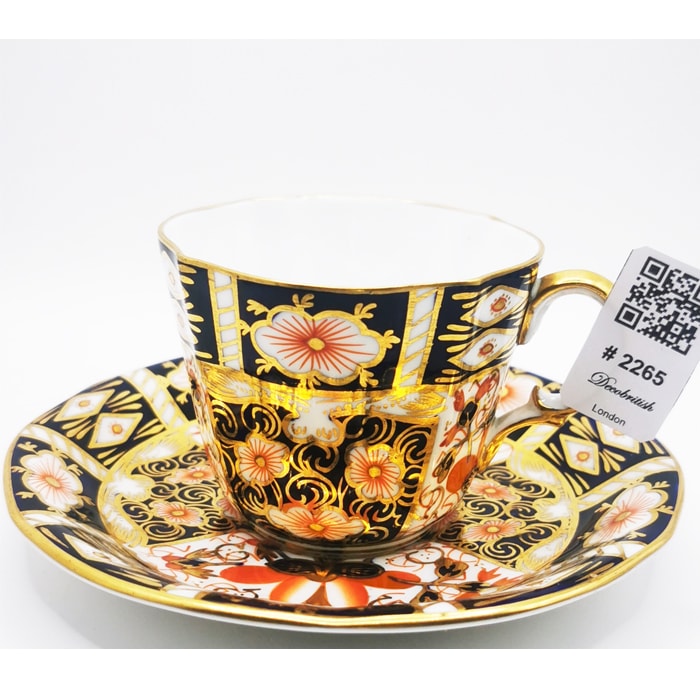 Royal Crown Derby – Imari Desenli Kahve Fincanı (1950–1960 Kırmızı Damga)