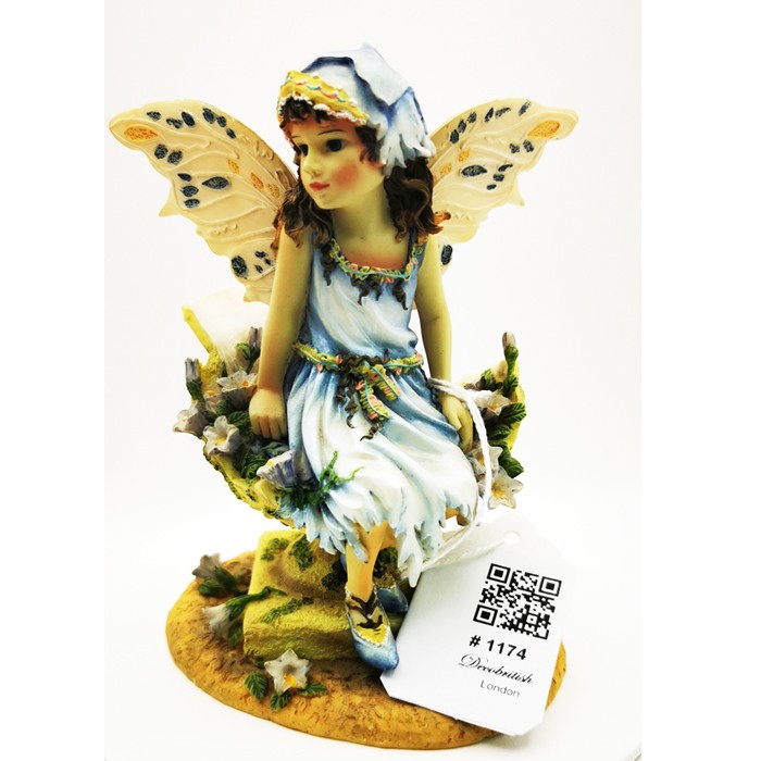 The Leonardo Collection Angel: Daydreaming Magic by Christine Haworth – Handmade Figurine