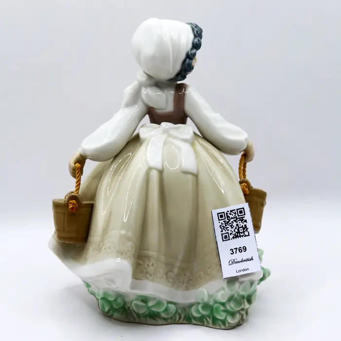 Lladro Nao Girl with Buckets in Both Hands Figurine – Decorative