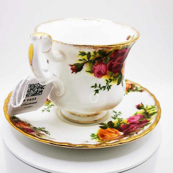 Royal Albert Old Country Roses Double Coffee Cup – The Elegance of English Rose Gardens at Your Table