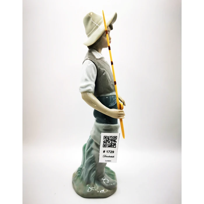 Lladro “Fisher Boy” Biblo 