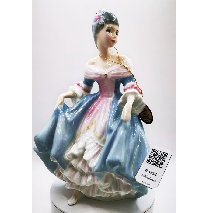 Royal Doulton Southern Belle Figurine – A Graceful Classic