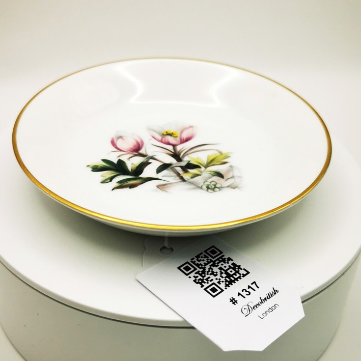Royal Worcester Snack/Dish – Elegant Porcelain Serving Dish