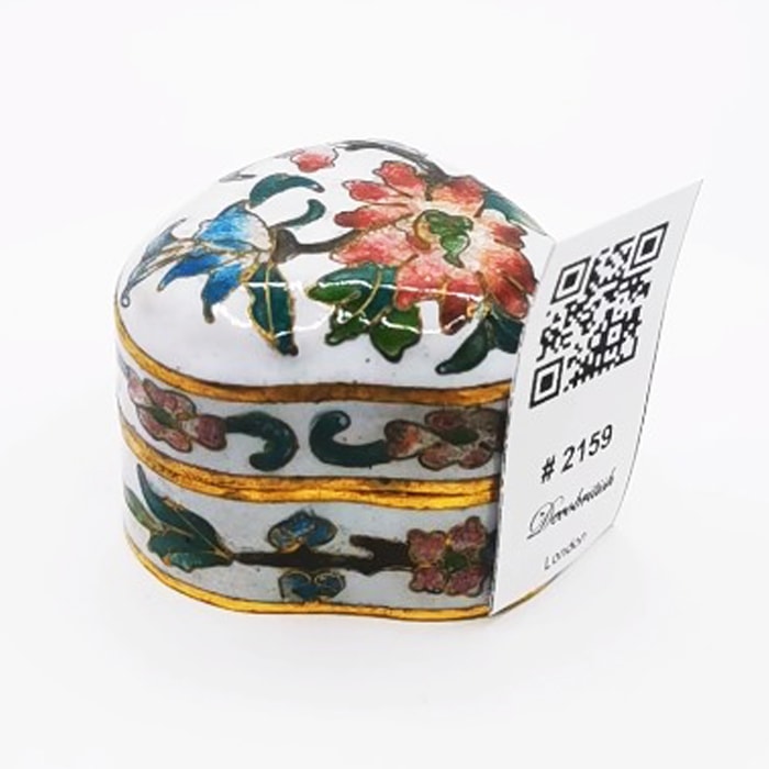 Cloisonné Beyaz Kalp Formunda Küçük Kutu