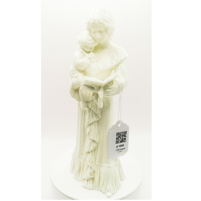 Royal Worcester „Once Upon a Time“ ფიგურა - ზღაპრული დასაწყისის ელეგანტური ანარეკლი