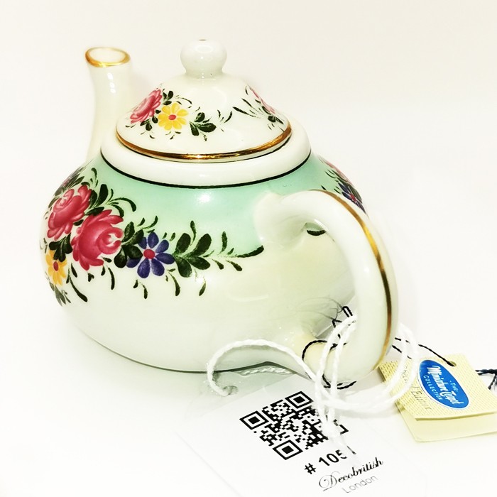 Porcelain Art Miniature Porcelain Teapot - Handmade Vintage Collectible Piece (6.5 cm)