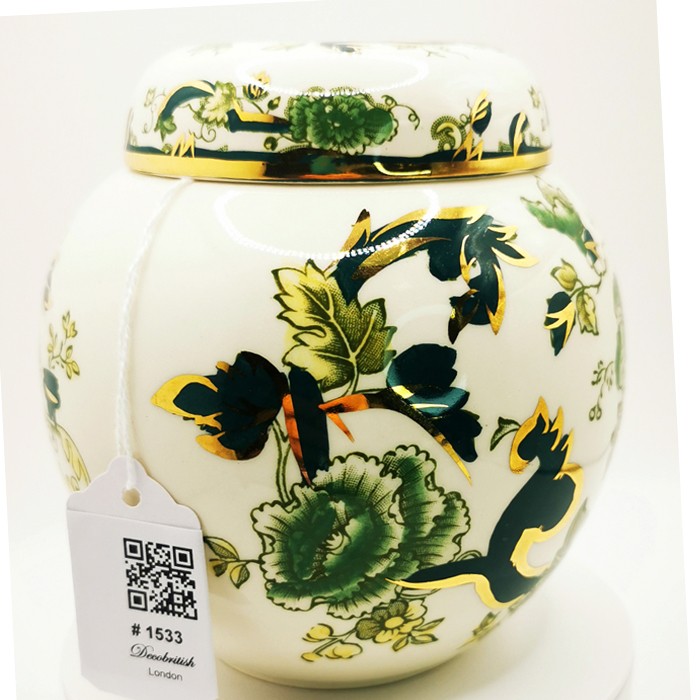 Mason’s Chartreine Green Patterned Ginger Jar – A Striking Decorative Piece Bringing Nature’s Green Breeze into Your Home with English Elegance