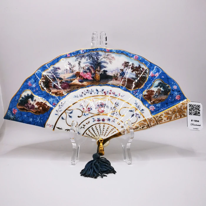 Compton Woodhouse The Fans of The Fitzwilliam Museum Yelpaze Duvar Süsü – Mavi