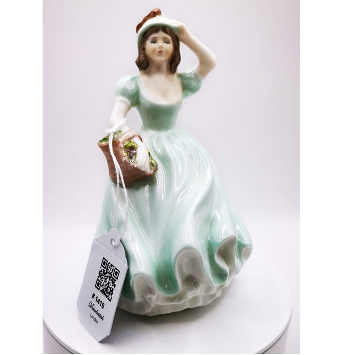 Coalport "Pamela" Figurine – Elegant Porcelain Decoration