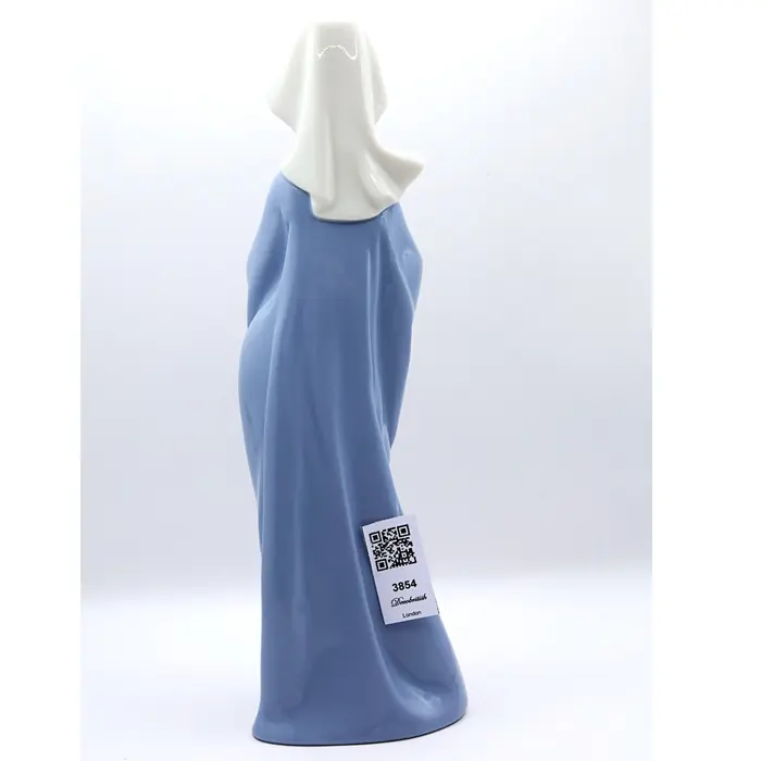 NAO by Lladro “Girl Praying” 0298 Figurine – Vicente Martinez