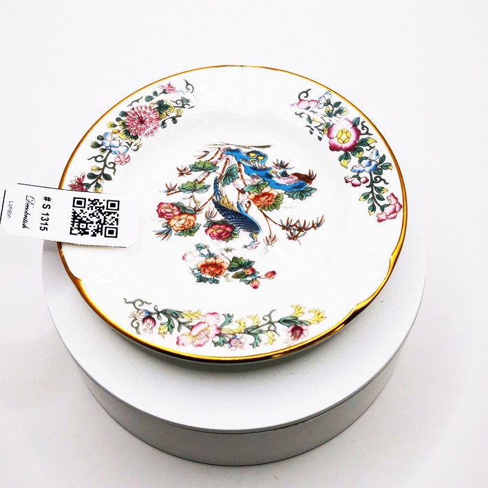Wedgwood Kutani Crane Ashtray - Design Combining Elegance and Sophistication