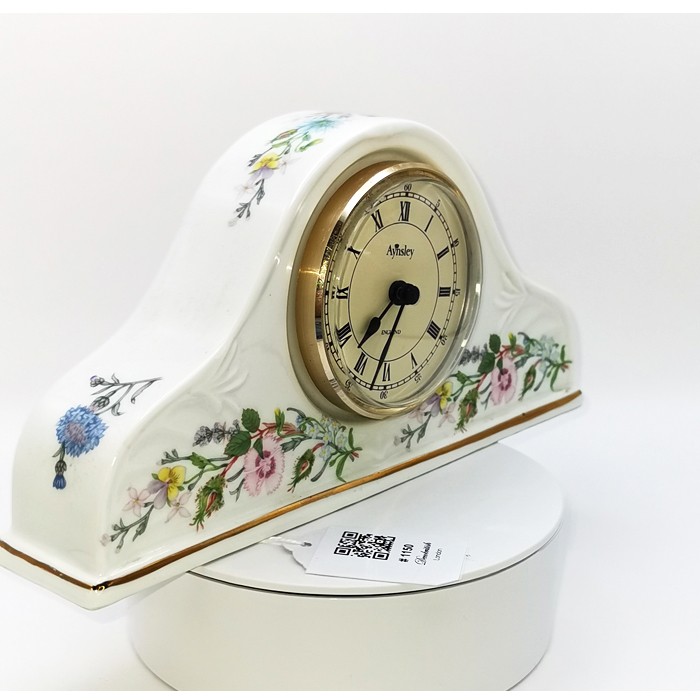 Aynsley Wild Tudor Porcelain Mantel Clock – Elegant and Classic