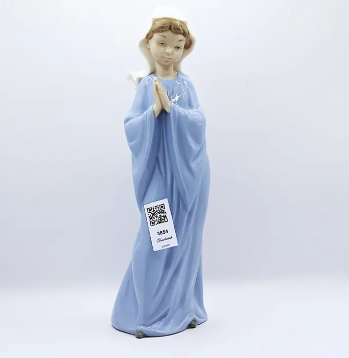 NAO by Lladro “Girl Praying” 0298 Figurine – Vicente Martinez