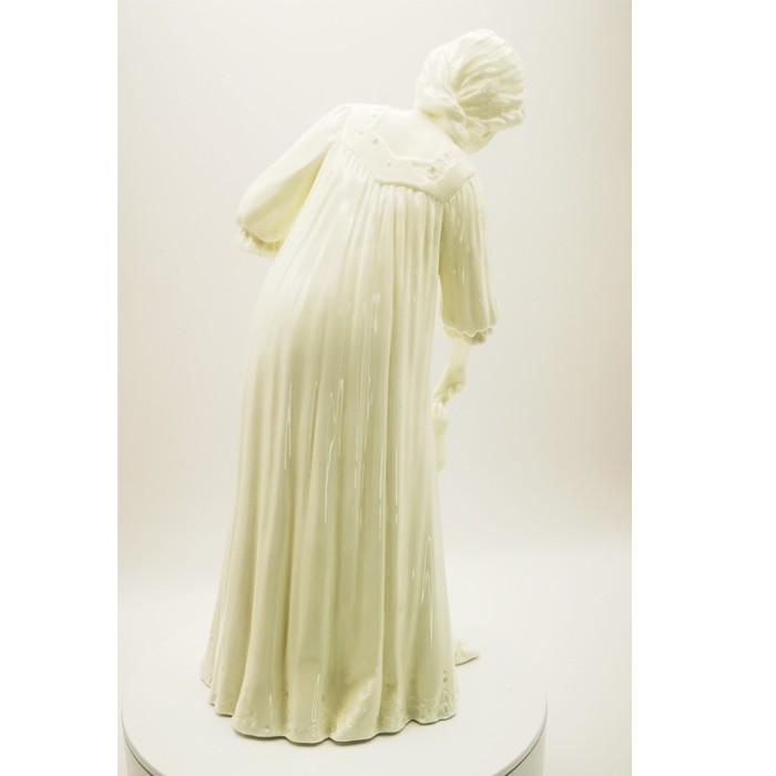 Royal Worcester „First Steps“ ფიგურა - დედისა და ბავშვის პირველი ნაბიჯები