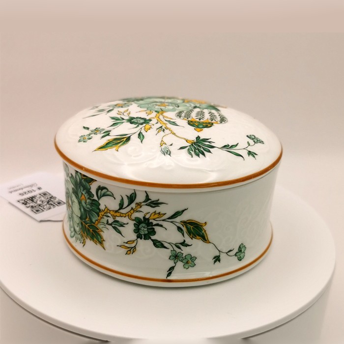 Crown Staffordshire Kowloon Bonbonnière - 4.5 cm Height, 7.5 cm Width with Elegant Design