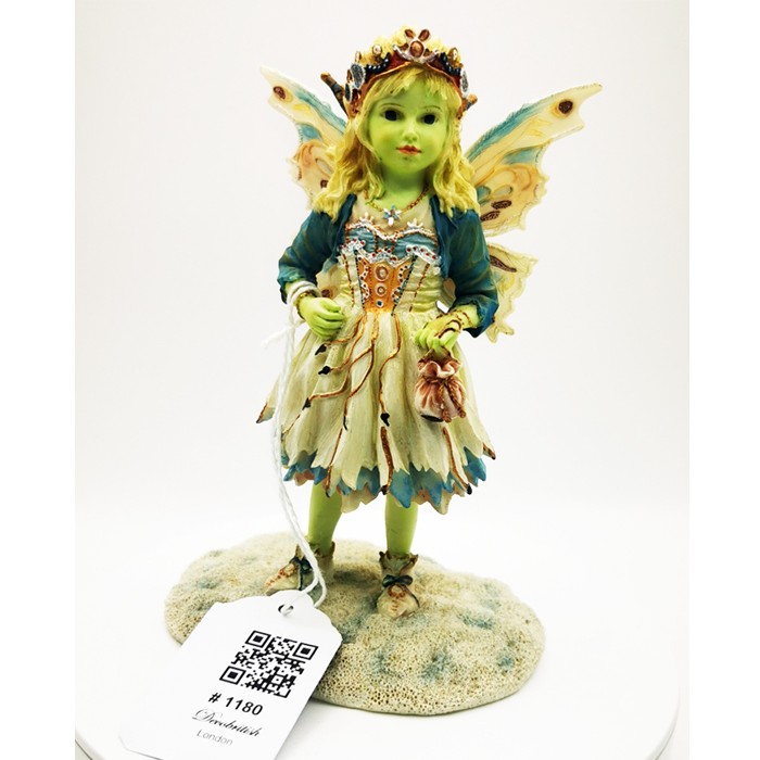 The Leonardo Collection Angel Figurine – Winter Twilight by Christine Haworth (12.5 cm)