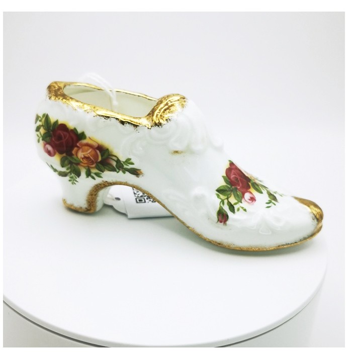 Royal Albert Old Country Roses Shoe Figurine - Elegant Porcelain Design