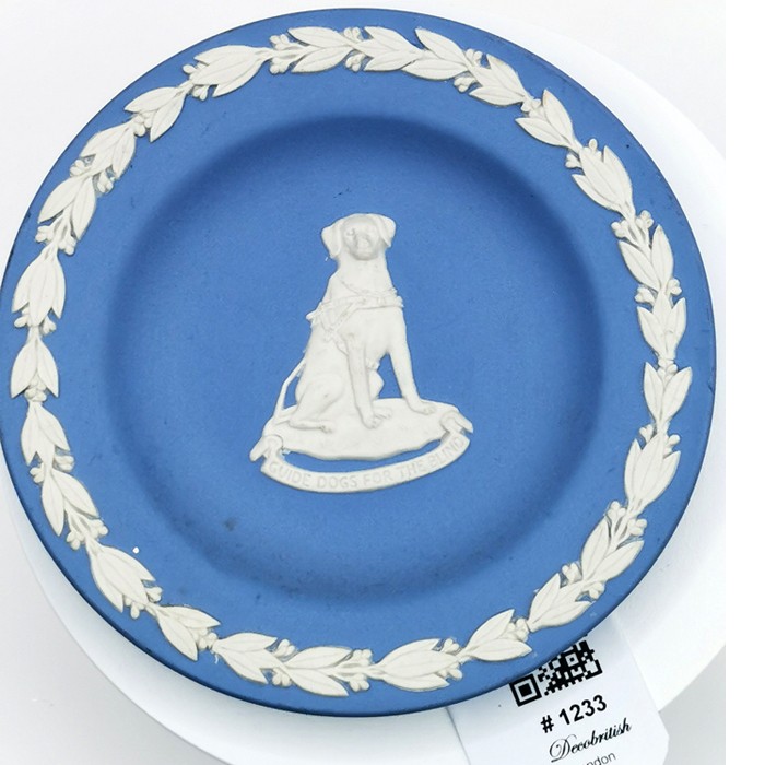 Wedgwood Round Plate – Special Design for Guide Dogs