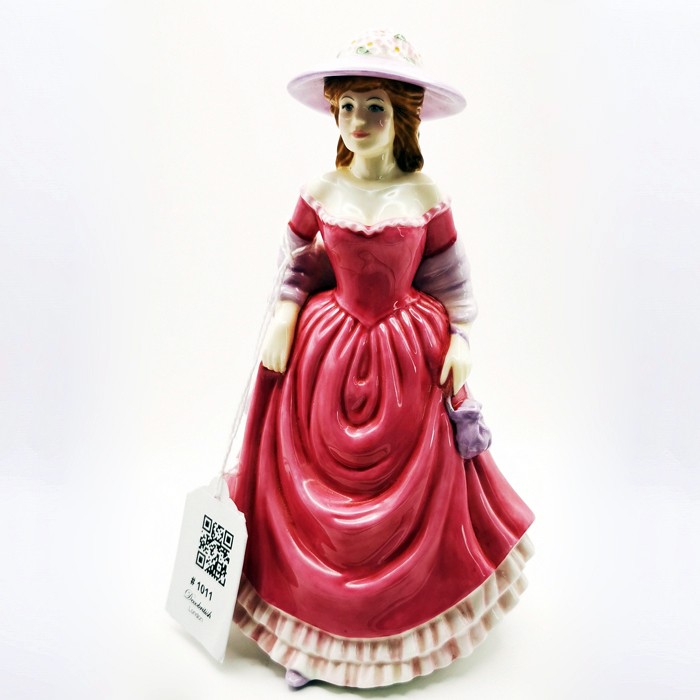 Royal Doulton Summer Breeze Handmade Woman Figurine - Elegant Collectible Figurine, 15.5 cm - Vintage Decorative Piece