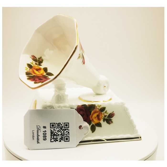 P. Magdoland Cottage Rose Mini Gramophone Figurine - Elegant Design and High Quality
