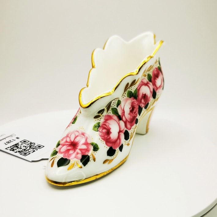 Coalport Miniature Ayakkabı (5 cm Yükseklik, 9 cm Genişlik) – Zarif Koleksiyon Parçası