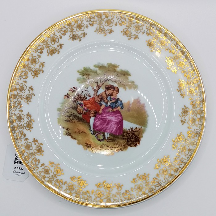 Тарелка из фарфора Limoges с золотыми краями и узором Fragonard – Элегантный и стильный дизайн