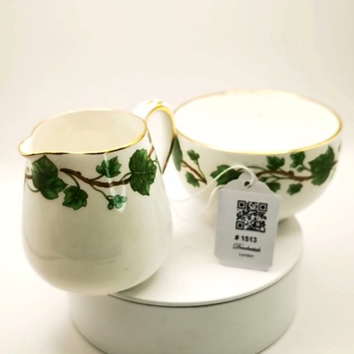 Crown Staffordshire Creamer and Sugar Set – The Star of Your Breakfast Tables with English Elegance