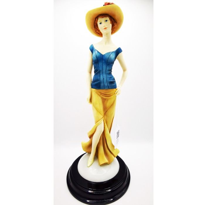 The Leonardo Collection – Skirted Lady Figurine