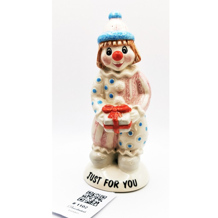 Beswick "clown - Just for You" Figurine - A Graceful Figure Bringing Together Love and Joy