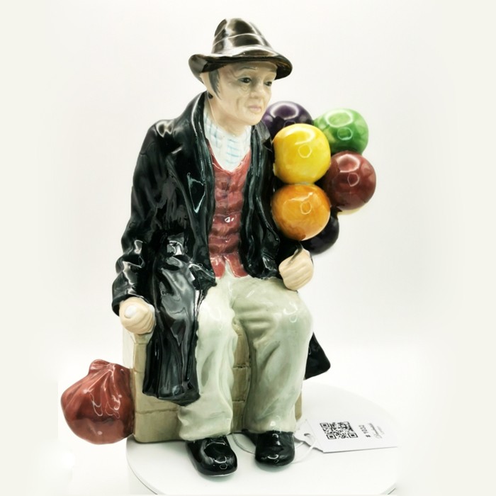 The Leonardo Collection Balloon Seller Sitting Elderly Man Figurine - 18 cm Height, 14 cm Width
