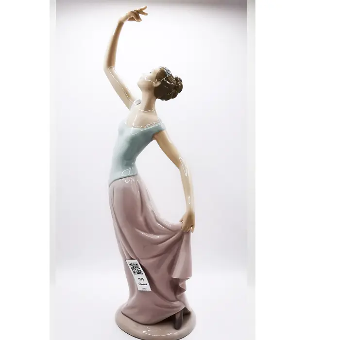 Lladro Nao Dans Eden Kız Biblo – 35 cm Dekoratif Koleksiyon