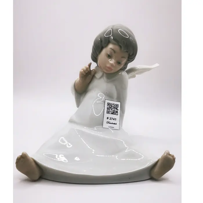 LLADRO Figurine H:14 W:15 cm | Sitting Angel Collectible Piece