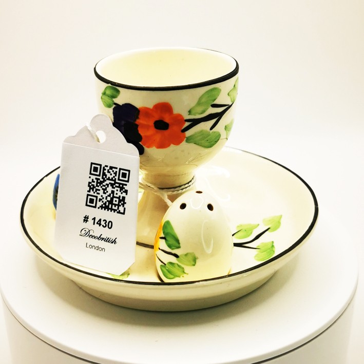 ხელნაკეთი Ivory Ware კვერცხის ფინჯანი – სპეციალური შეხება თქვენი საუზმის მაგიდისთვის ინგლისური ელეგანტურობით