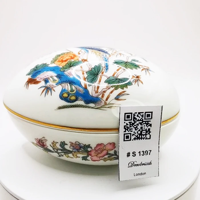 Wedgwood yumurta formunda bonboniyer