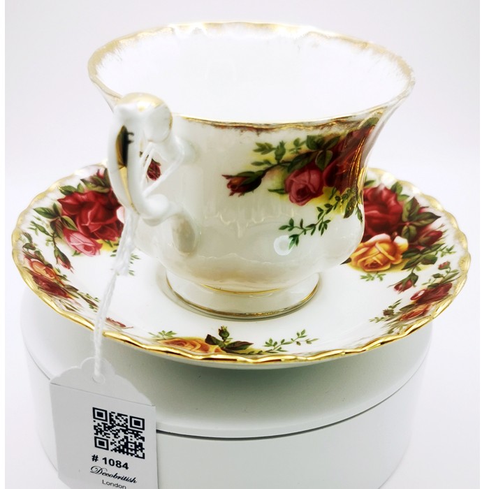Royal Albert Old Country Roses Tea Cup - The Perfect Blend of Elegance and Traditional English Design