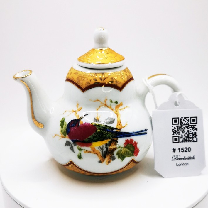 Porcelain Art Miniature Collector's Teapot – A Decorative Piece Crafted with Exquisite Handcraftsmanship