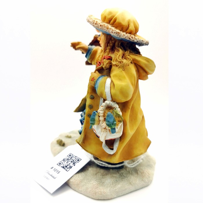 The Leonardo Collection - Winter Visitors Figurine (Christine Haworth)