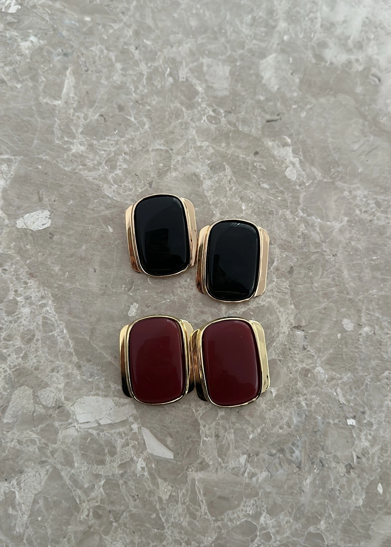 Bordo mineli gold detaylı küpe 