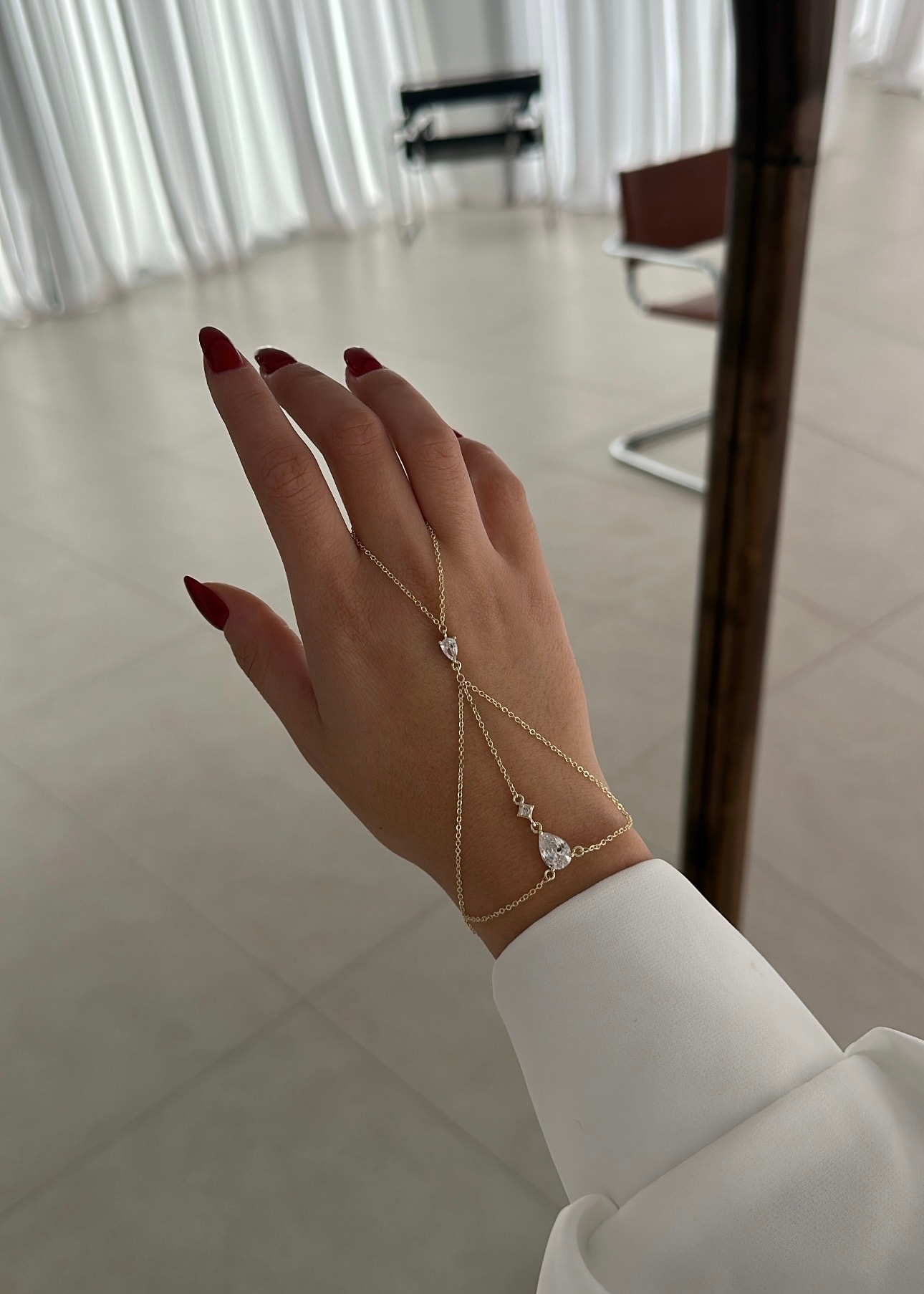 Taş detaylı tasarım şahmeran 