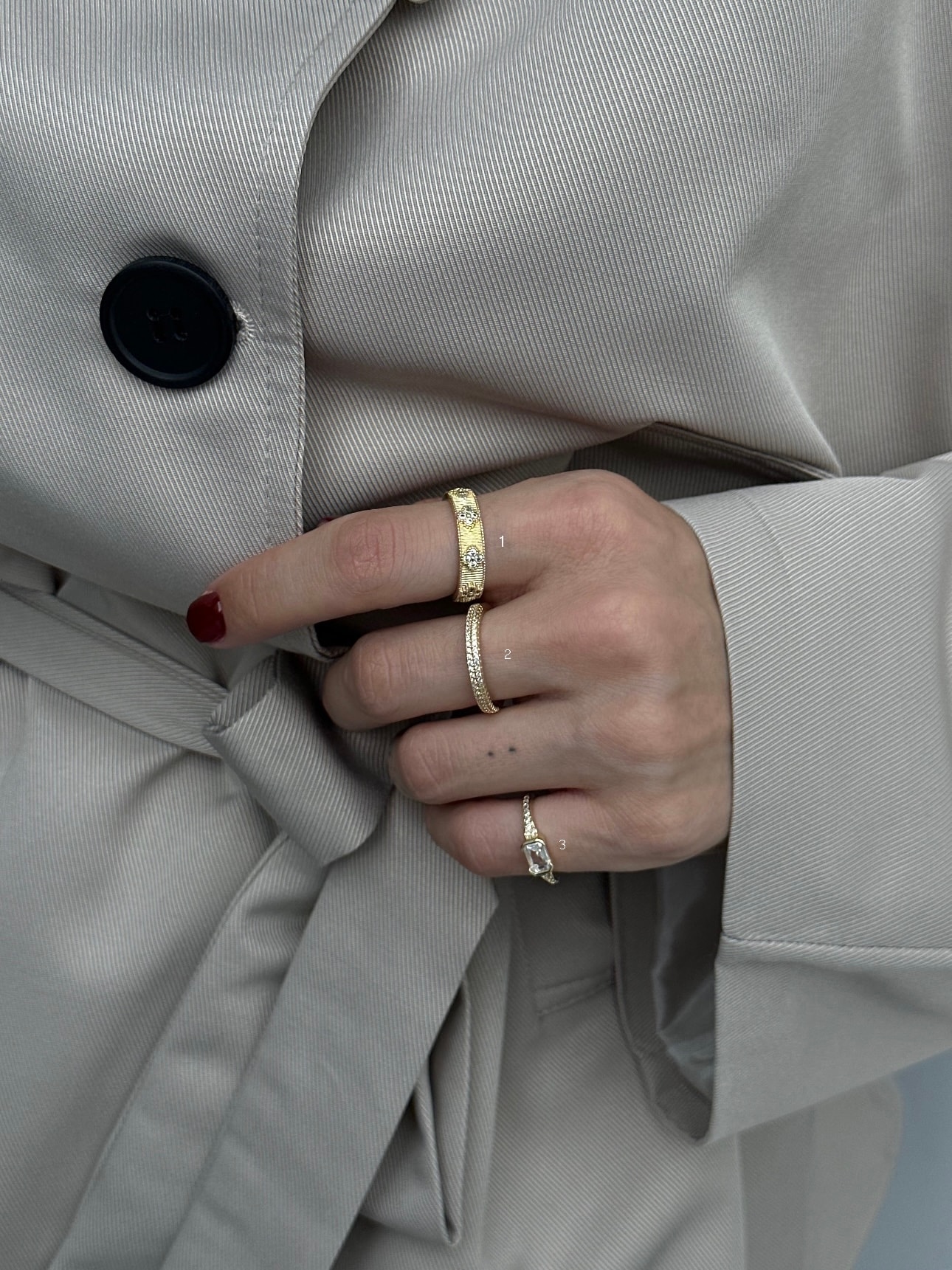 Yonca detaylı taşlı yüzük 1