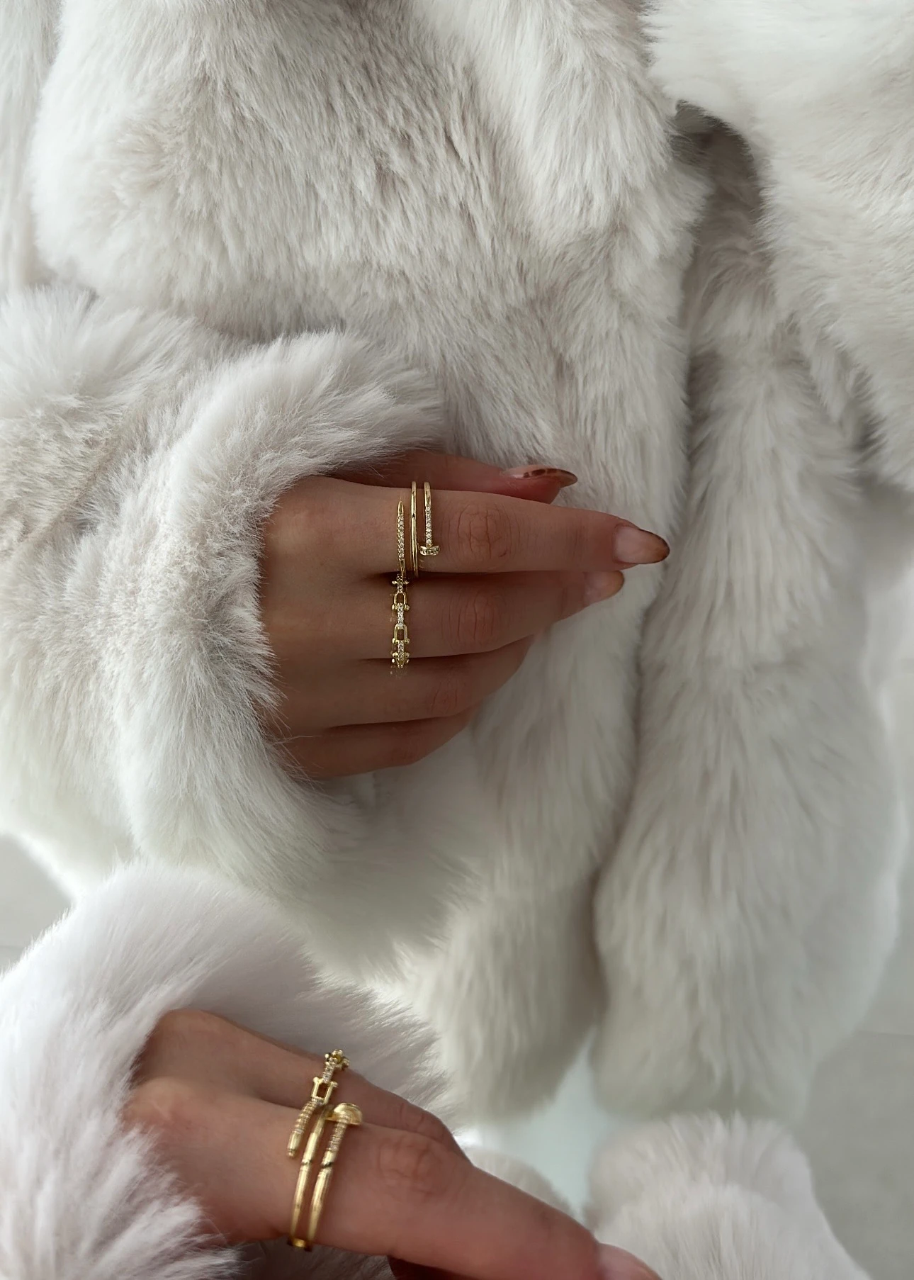 Taş detaylı marka model ince yüzük 2