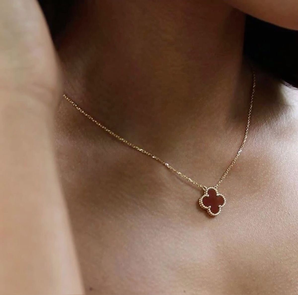 Bordo marka model kolye
