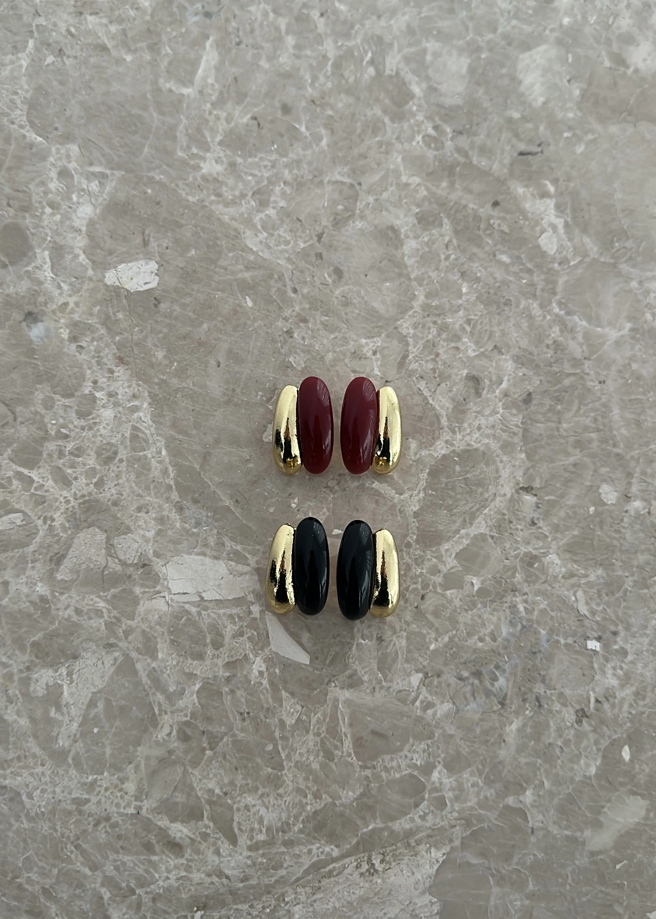 Bordo mineli gold detaylı küpe