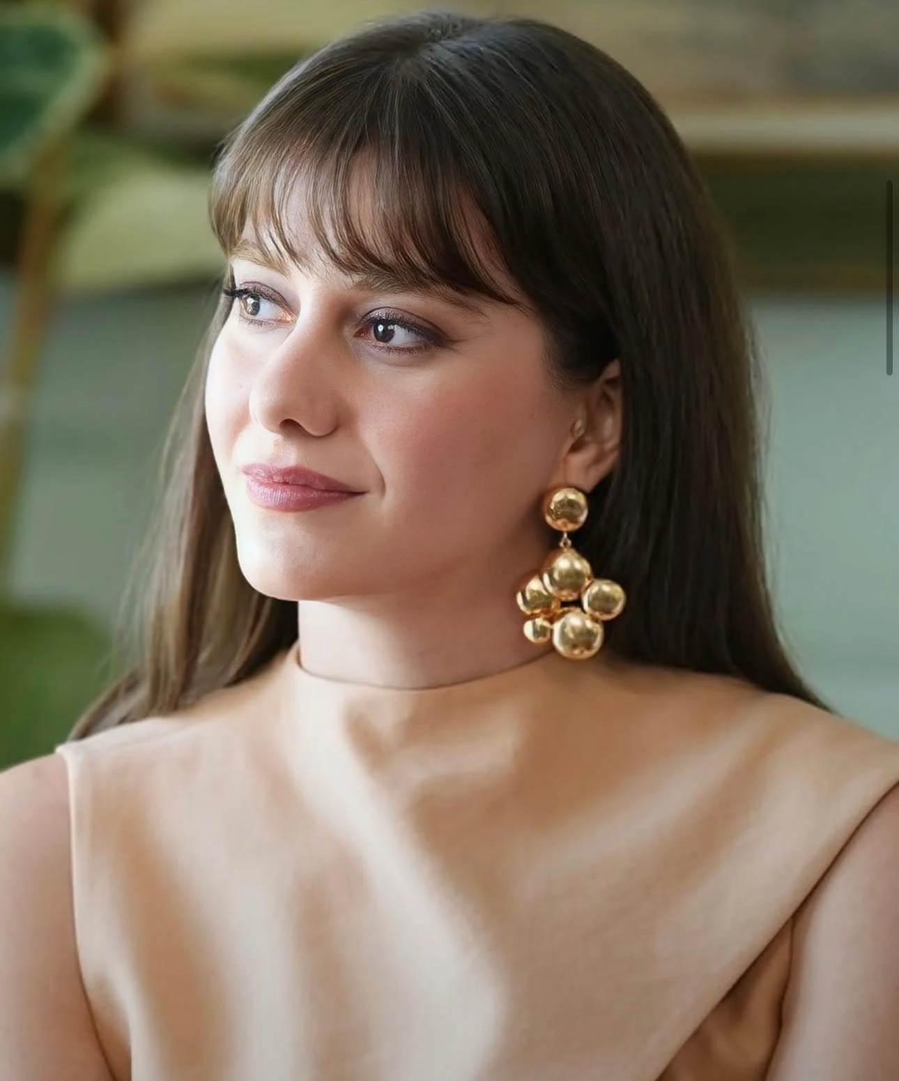 Marka model sallantılı küpe 