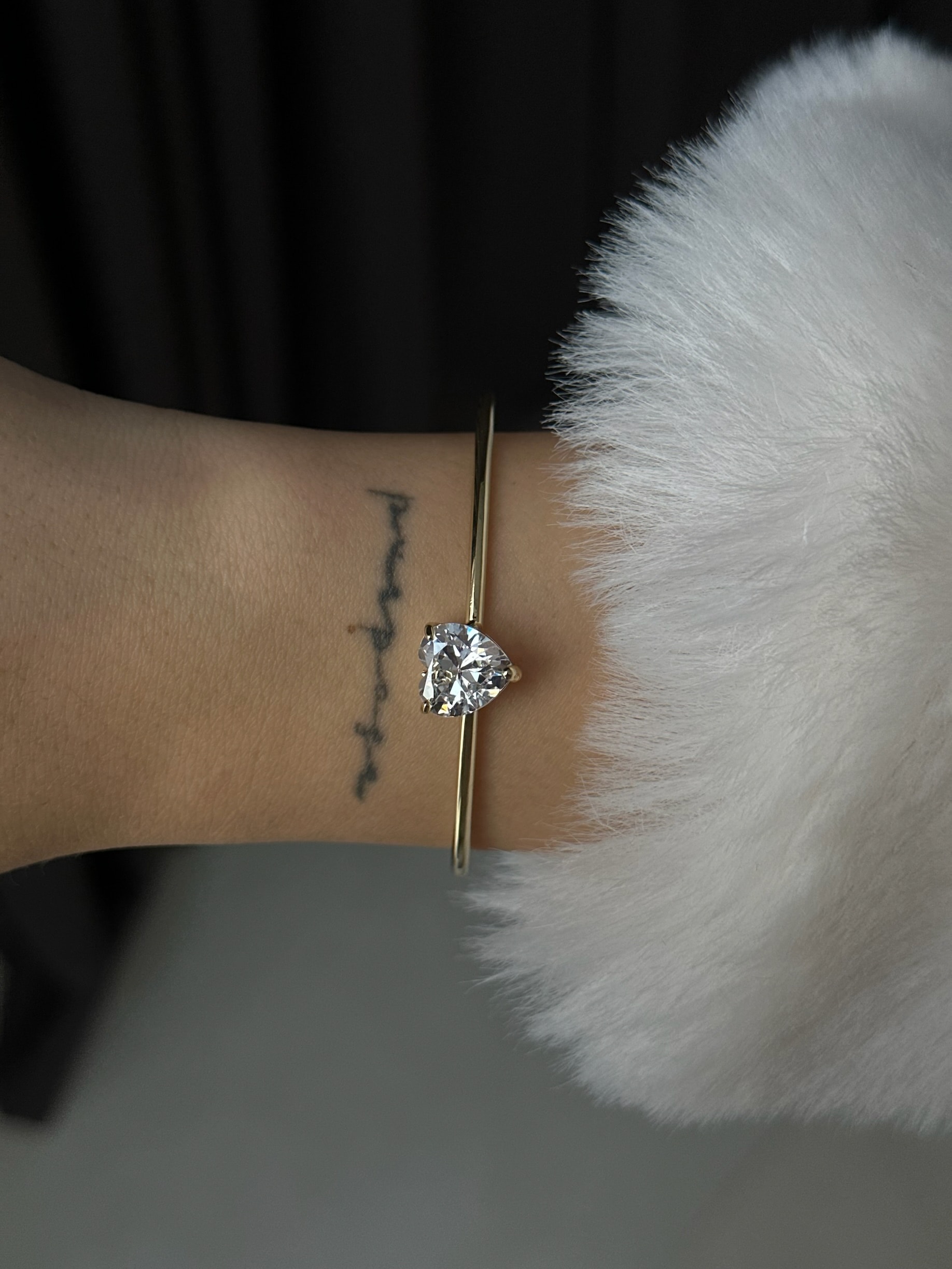 Kalp tektaş detaylı ayarlanabilir bileklik 