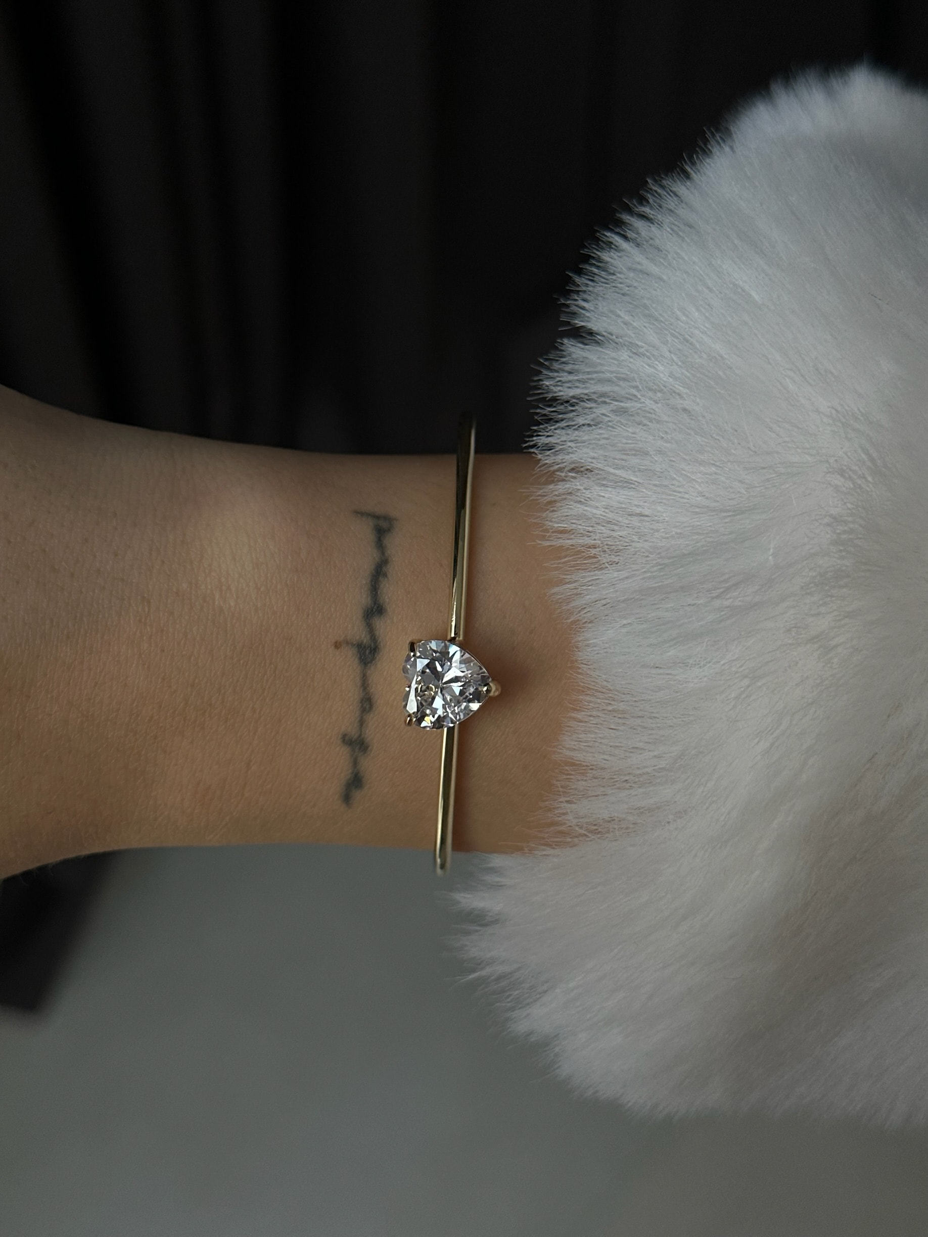 Kalp tektaş detaylı ayarlanabilir bileklik 