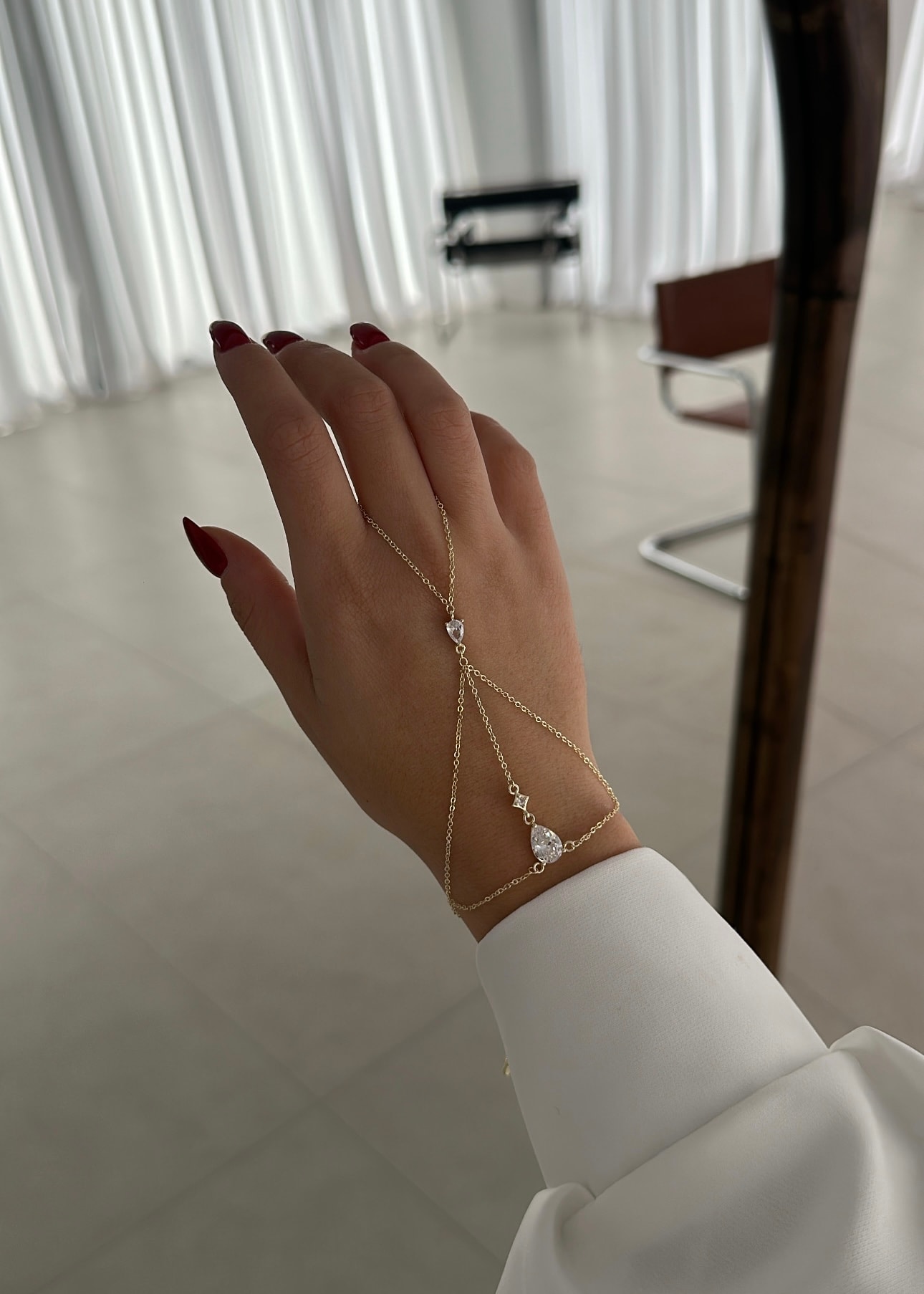 Taş detaylı tasarım şahmeran 